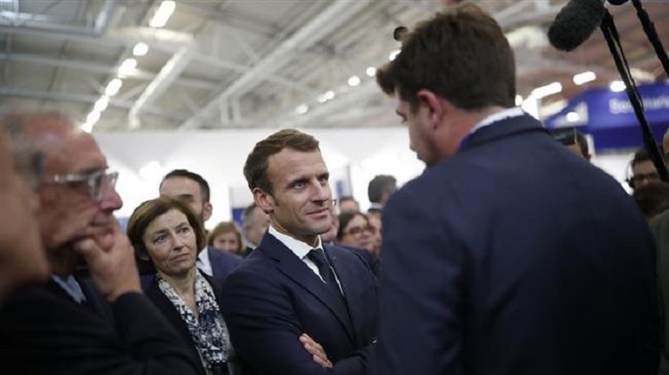 macron-bourget