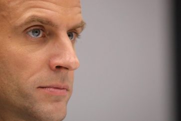 macron4
