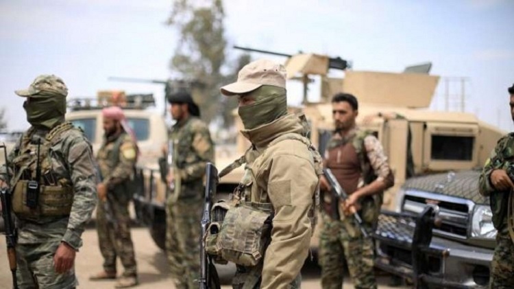 Des miliciens kurdes des FDS