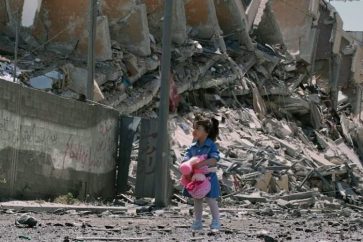 «Israël empêche les livraisons de carburant vers la centrale électrique de Gaza, garde fermés les points de passage, empêche les pêcheurs d'accéder aux profondeurs maritimes et interdit l'entrée des aides internationales».