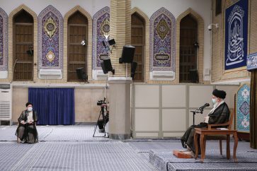 L'Ayatollah Khamenei a reçu en audience le président élu, Ebrahim Raïssi et les responsables du pouvoir judiciaire