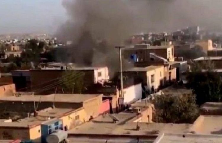 Six civils dont quatre enfants ont été tués par une attaque à la roquette des Américains contre un immeuble d’habitation.