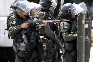 Des policiers du Panama