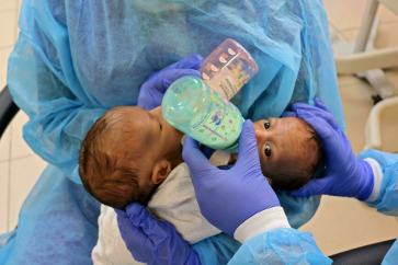Nés en décembre 2020, Ahmed et Mohammed avaient été évacués avec leurs parents en février à bord d'un avion médicalisé du Yémen.