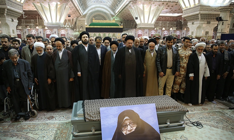 Mardiyyah Hadidjî (connue sous le nom de « Tâhira Dabbâgh » (la pure Dabbâgh)), la femme la plus connue en Iran, une femme de fer exceptionnelle qui participa à la victoire de la Révolution islamique en Iran.