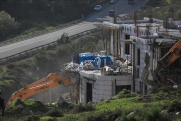 Les habitants du village d'Al-Araqib insistent pour rester sur leurs terres malgré les démolitions répétées.