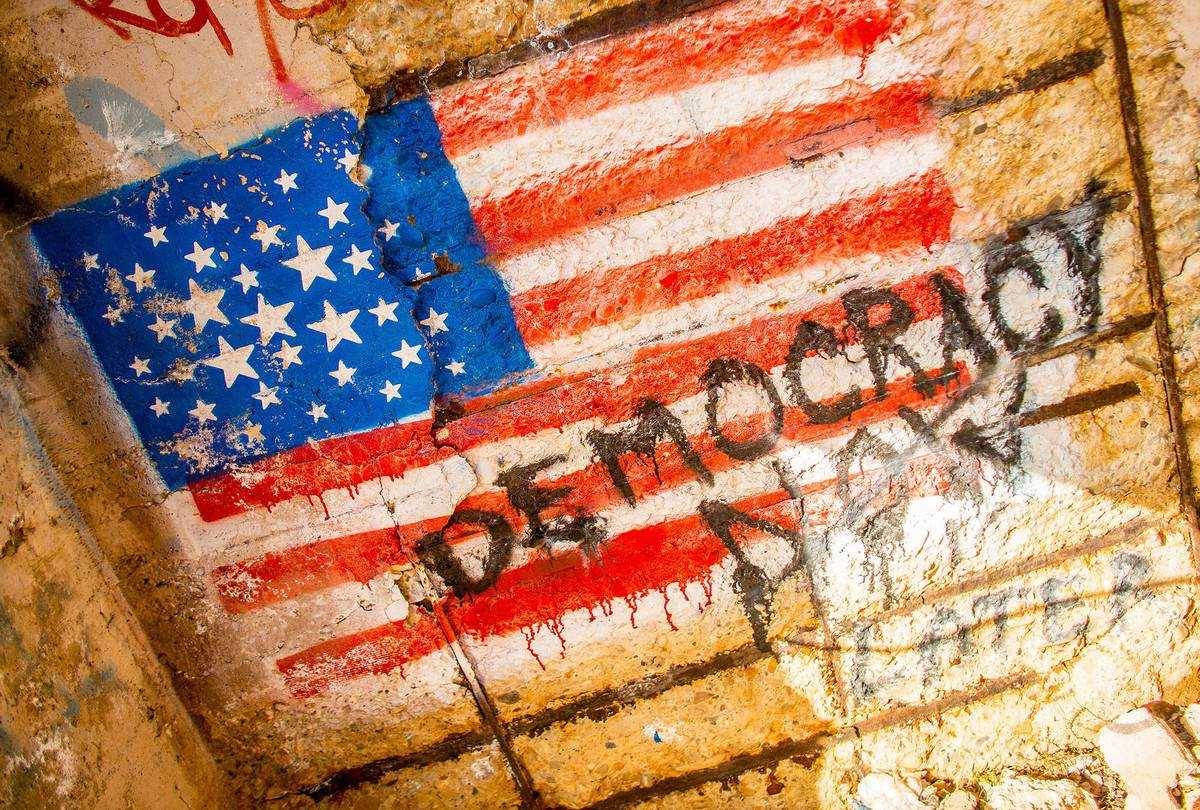 23ae60b10b6ea41a27a7647878d063e3