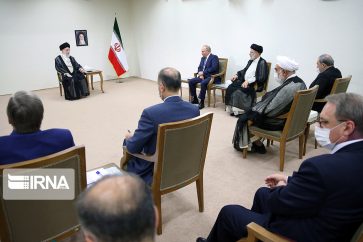 khamenei_poutine-png1