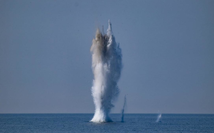 detonare_mina_by_navy-ro_