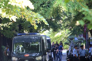 Les forces albanaises sécurisent la zone autour de l'ambassade d'Iran à Tirana le 7 septembre.