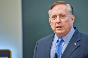 Douglas MacGregor, ancien colonel et conseiller du chef du Pentagone