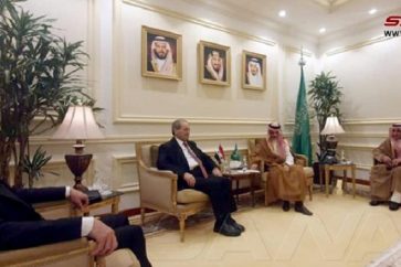 Fayçal Ben Farhan Al-Saoud et Fayçal Meqdad ont discuté « des mesures nécessaires pour parvenir à un règlement politique complet de la crise syrienne