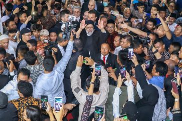 L'accueil enthousiaste des Indonésiens à Ebrahim Raïssi lors de sa récente visite en Indonésie. ©President.ir