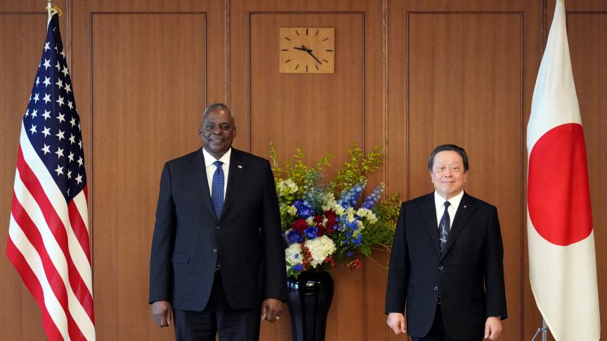 Le secrétaire américain à la Défense, Lloyd Austin et son homologue japonais Yasukazu Hamada.
