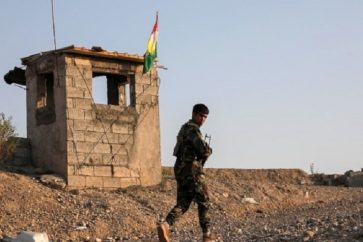 milicien_parti_kurdistan_iranien