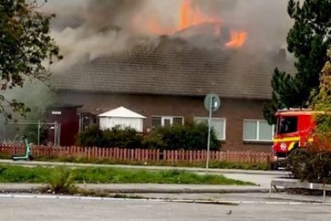 La grande mosquée Eskilistona de Suède détruite par un incendie. (Illustration)