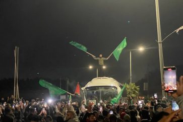 cb1db299-517f-4214-a7f0-b3ff5e40e460