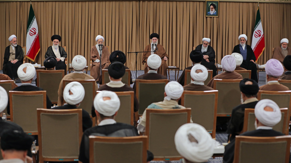 Le Leader de la Révolution islamique, l'Ayatollah Ali Khamenei, s'exprime lors d'une réunion avec des membres de l'Assemblée des experts à Téhéran le 7 novembre 2024. ©khamenei.ir