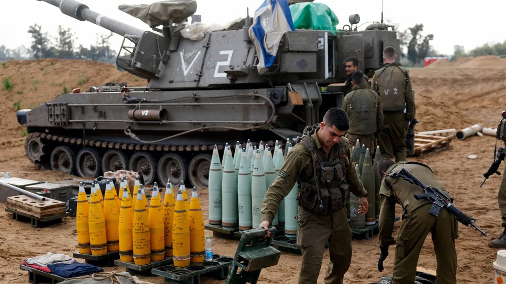 Les États-Unis ont fourni au régime plus de 10 000 tonnes d’armes d’une valeur de 2,4 milliards de dollars.