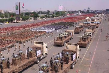 Parade militaire des combattants d’Ansarallah à Sanaa. ©Saba News