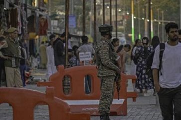 Malgré les appels internationaux à la désescalade, la tension franchit chaque jour un nouveau palier entre les deux puissances nucléaires New Delhi et Islamabad