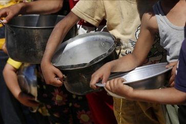 La bande de Gaza, soumis à un blocus israélien, est entrée dans un état de "famine" après l'épuisement des réserves de nourriture, de médicaments et de carburant.