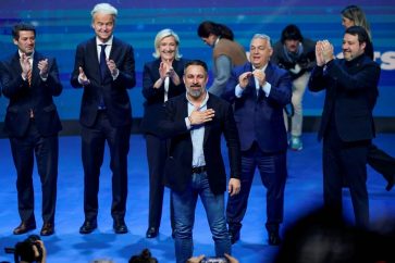 373b5075-ee50-40ad-851a-e899a186d73e