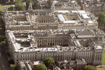 Le ministère des AE a proposé la démission aux fonctionnaires du Foreign Office qui soupçonnent la poursuite des livraisons d’armes à Israël.   