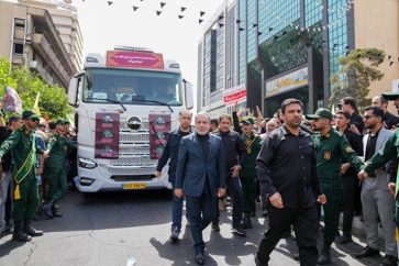 Abbas Araghchi était présent aux funérailles des commandants martyrs de le RII tués dans des raids israéliens.