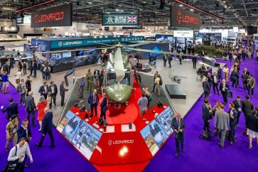 Salon de l'armement à Londres (Illustration)